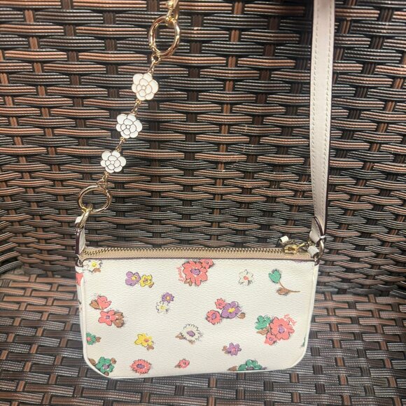 coach Nolita 19 With Spaced Floral Field Print ca738 - Picture 2 of 7